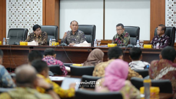 Foto Berita